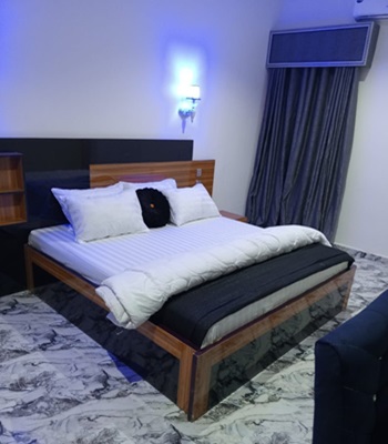 Super Deluxe bedroom